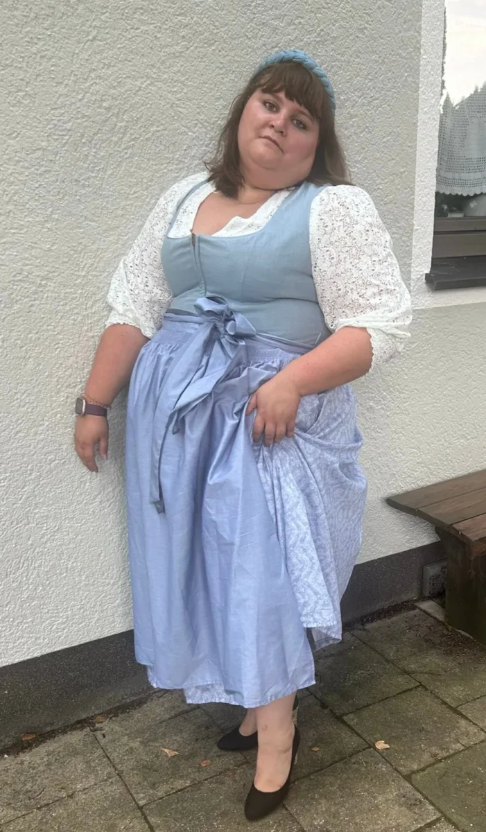 Dirndl Alpenfee, Alena, Leinen, Maxidirndl, hellblau, große Größen – Bild 6