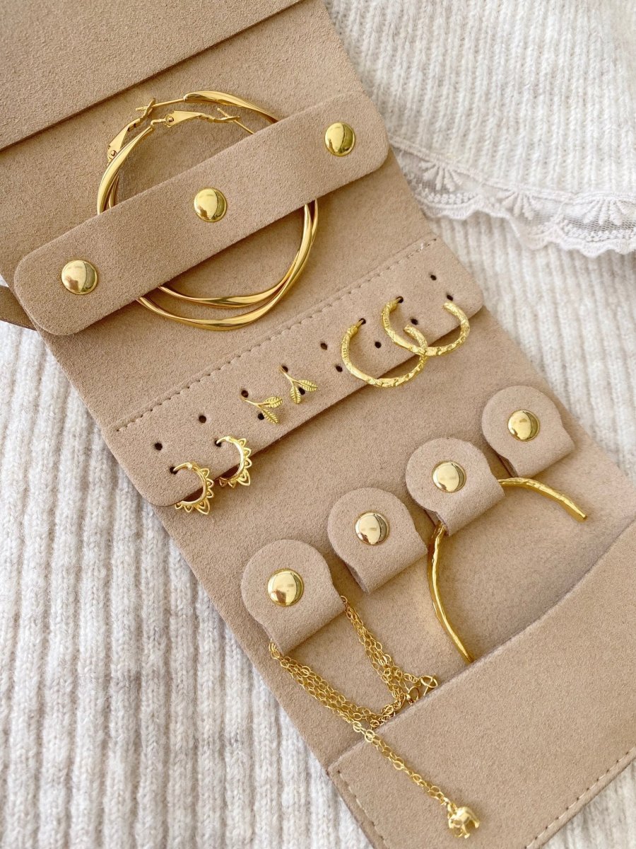 Boho Huggies Ohrringe gold – Bild 9
